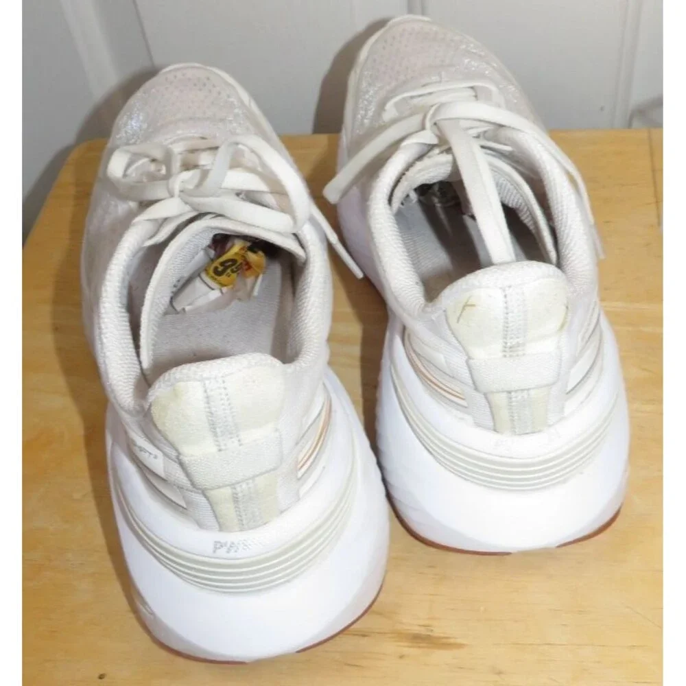 Saucony Womens Endorphin Shift 3 Running Shoes US Size 7.5 White/Gum S10813-13